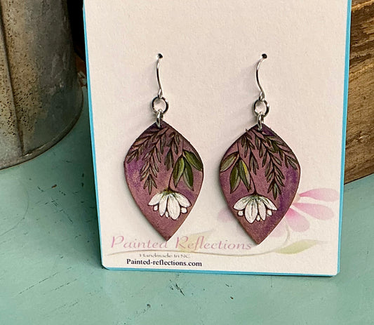 Teardrop Shape With Flower